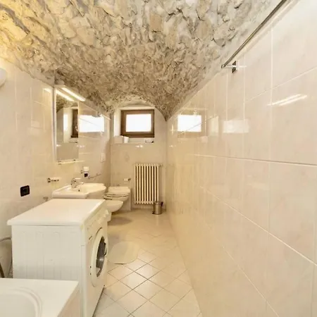 Apartment Contempora - Ca' Brenta Garden San Fedele Intelvi